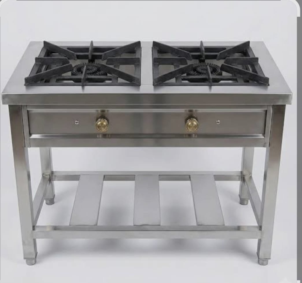 Cooking range burner for catering